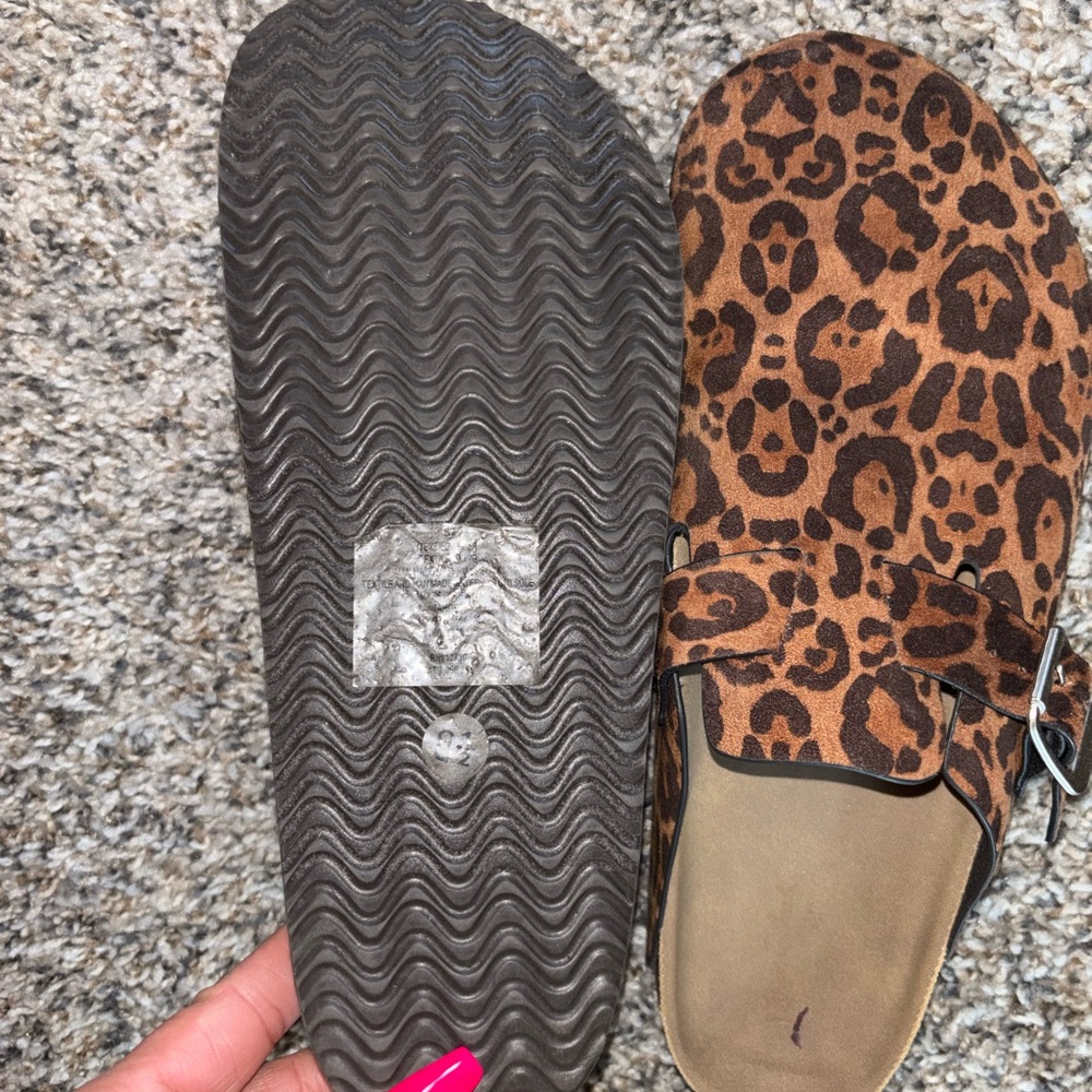 Universal Thread Leopard Print Mules - image 3